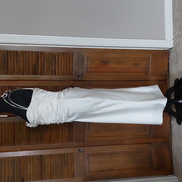 House of CB Ivory Ruched Midi Dress Sz L - Picture 4 of 16